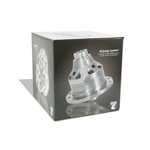 Load image into Gallery viewer, Yukon Gear Grizzly Locker For GM 8.5in & 8.6in / 30 Spline / 2.73+