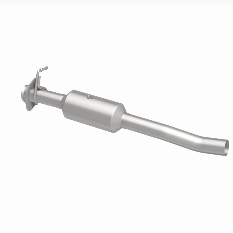 MagnaFlow 16-19 Ford F-650 V10 6.8L Underbody Direct Fit Catalytic Converter