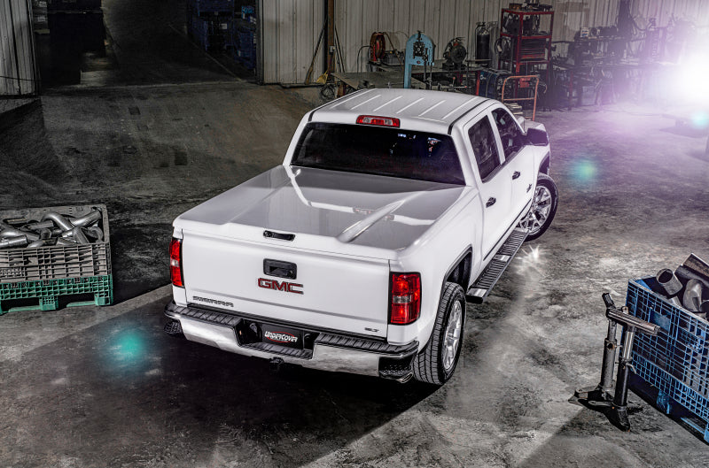 UnderCover 19-20 GMC Sierra 1500 (w/ MultiPro TG) 6.5ft Elite LX Bed Cover - Silver Ice
