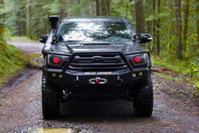 Load image into Gallery viewer, Road Armor 12-15 Toyota Tacoma Stealth Front Winch Bumper w/Lonestar Guard - Tex Blk