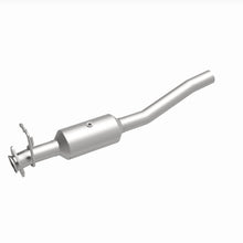 Load image into Gallery viewer, MagnaFlow 16-19 Ford F-53 V10 6.8L Underbody Direct-Fit Catalytic Converter