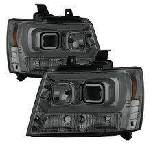 Load image into Gallery viewer, Spyder 07-14 Chevy Suburban/1500/2500/Tahoe V2 Projector Headlights Smoke PRO-YD-CSUB07V2-DRL-SM