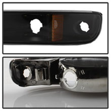 Load image into Gallery viewer, xTune GMC Sierra 99-06 /Yukon 00-06 Crystal Headlights &amp; Bumper Lights - Black HD-JH-GS99-AM-SET-BK