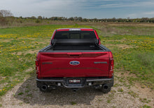 Load image into Gallery viewer, Truxedo 19-20 GMC Sierra &amp; Chevrolet Silverado 1500 (New Body) 6ft 6in Sentry Bed Cover