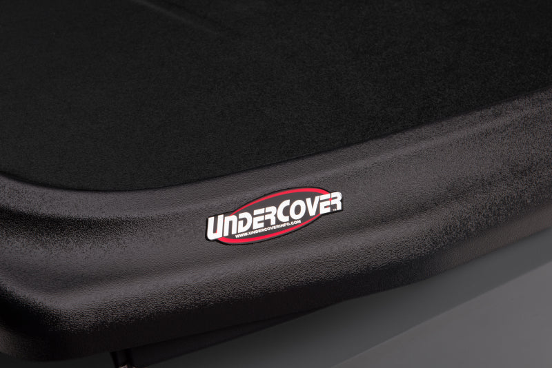 UnderCover 09-18 Ram 1500 (w/o Rambox) (19-20 Classic) 5.7ft SE Bed Cover - Black Textured