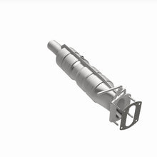 Load image into Gallery viewer, MagnaFlow 09-19 Ford F53 V10 6.8L Underbody 6.8L Direct Fit Catalytic Converter