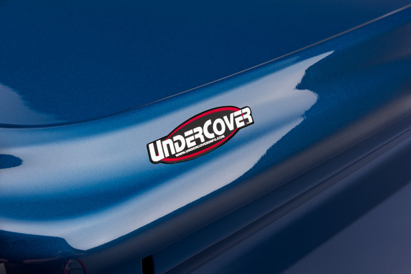 UnderCover 14-15 Chevy Silverado 1500 5.8ft Lux Bed Cover - White Diamond