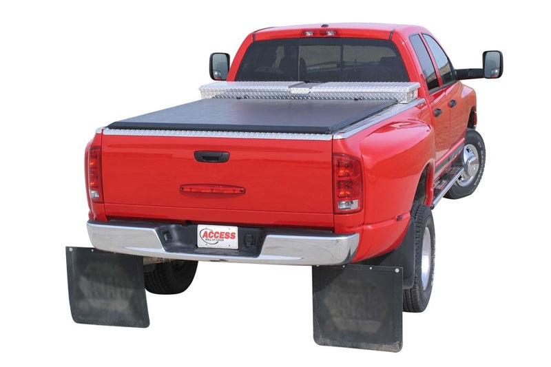 Access Lorado 04-07 Chevy/GMC Full Size 5ft 8in Bed Roll-Up Cover