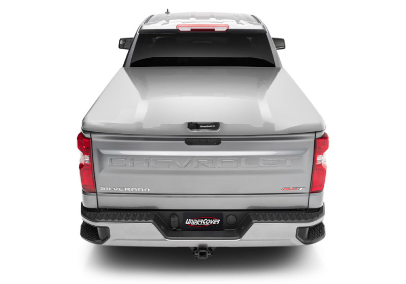 UnderCover 19-20 GMC Sierra 1500 (w/ MultiPro TG) 5.8ft Elite LX Bed Cover - Silver Ice