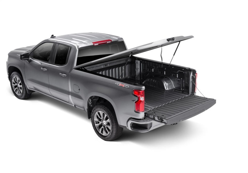 UnderCover 19-20 Chevy Silverado 1500 5.8ft Elite LX Bed Cover - Pull Me Over Red