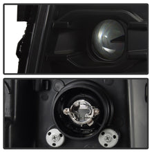 Load image into Gallery viewer, Spyder Chevy Silverado 1500 07-13 Version 3 Projector Headlights - Black PRO-YD-CS07V3-LBDRL-BK