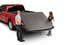 Load image into Gallery viewer, UnderCover 17-20 Ford F-250/F-350 6.8ft SE Bed Cover - Black Textured