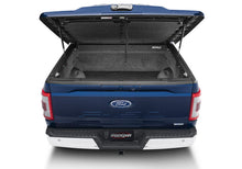 Load image into Gallery viewer, UnderCover 17-20 Ford F-250/F-350 6.8ft Elite LX Bed Cover - Lead Foot Grey