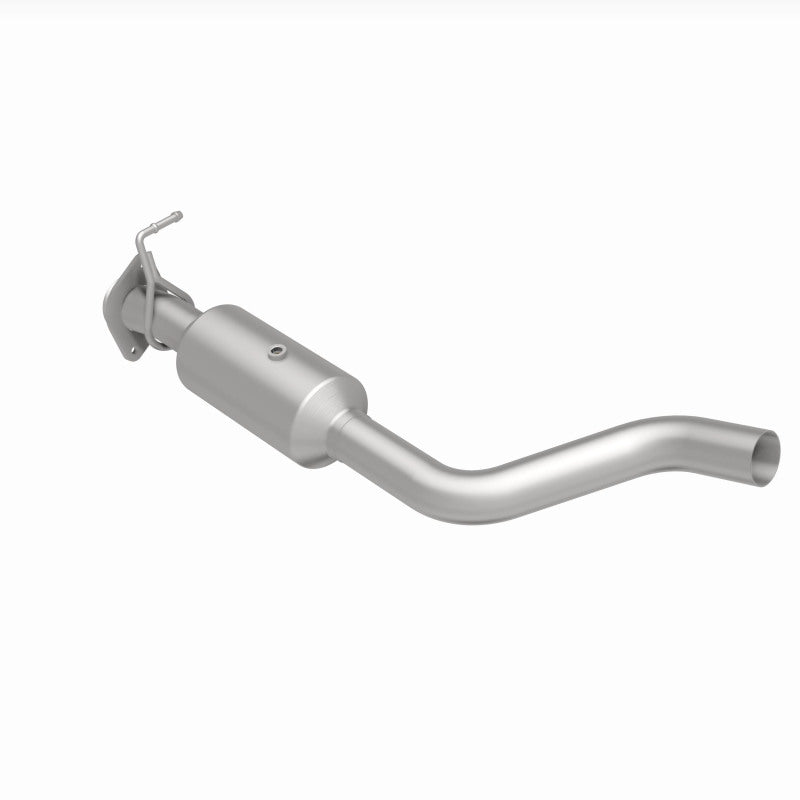 MagnaFlow 22-24 Ford F-650 V8 7.3L Underbody Direct Fit Catalytic Converter