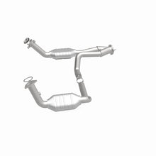 Load image into Gallery viewer, MagnaFlow Conv DF 02-06 Cadillac Truck. 8 5.3L Dual Conv. Y-Pipe Assy 2wd/Chevy Truck 99-07