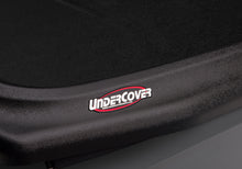 Load image into Gallery viewer, UnderCover 14-18 Chevy Silverado (19 Legacy) 5.8ft SE Bed Cover - Black Textured